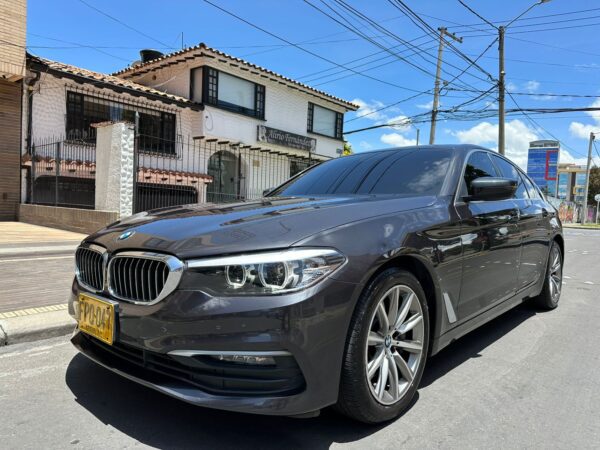 BMW 530i AUT - 2019