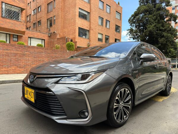 TOYOTA COROLLA SEG HÍBRIDO AUTO - 2023