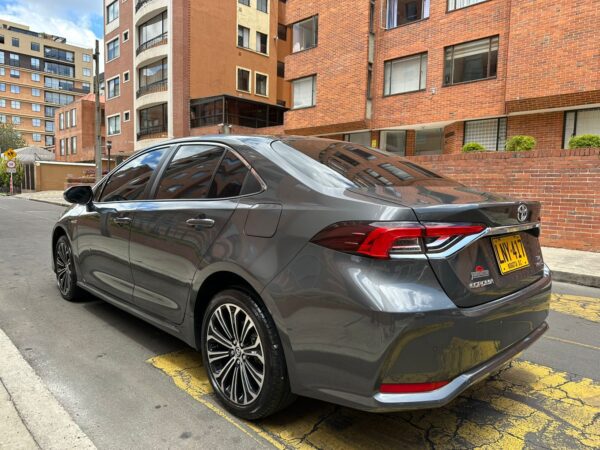 TOYOTA COROLLA SEG HÍBRIDO AUTO - 2023 - Imagen 4