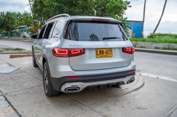 MERCEDES BENZ GLB 200 AUT - AMG - 2023 - Imagen 6