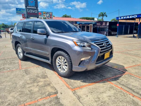 LEXUS GX 460 AUT - 2019 - Imagen 4