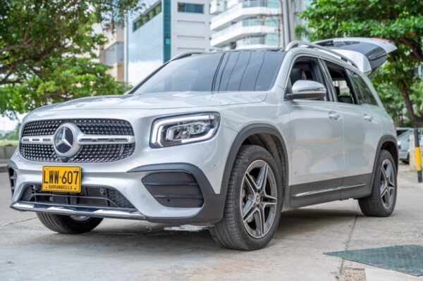 MERCEDES BENZ GLB 200 AUT - AMG - 2023 - Imagen 2