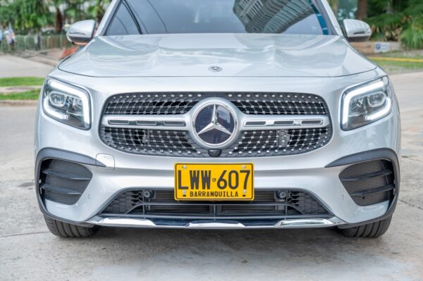 MERCEDES BENZ GLB 200 AUT - AMG - 2023 - Imagen 3